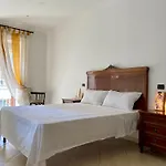 Casa Intera Con Terrazzo