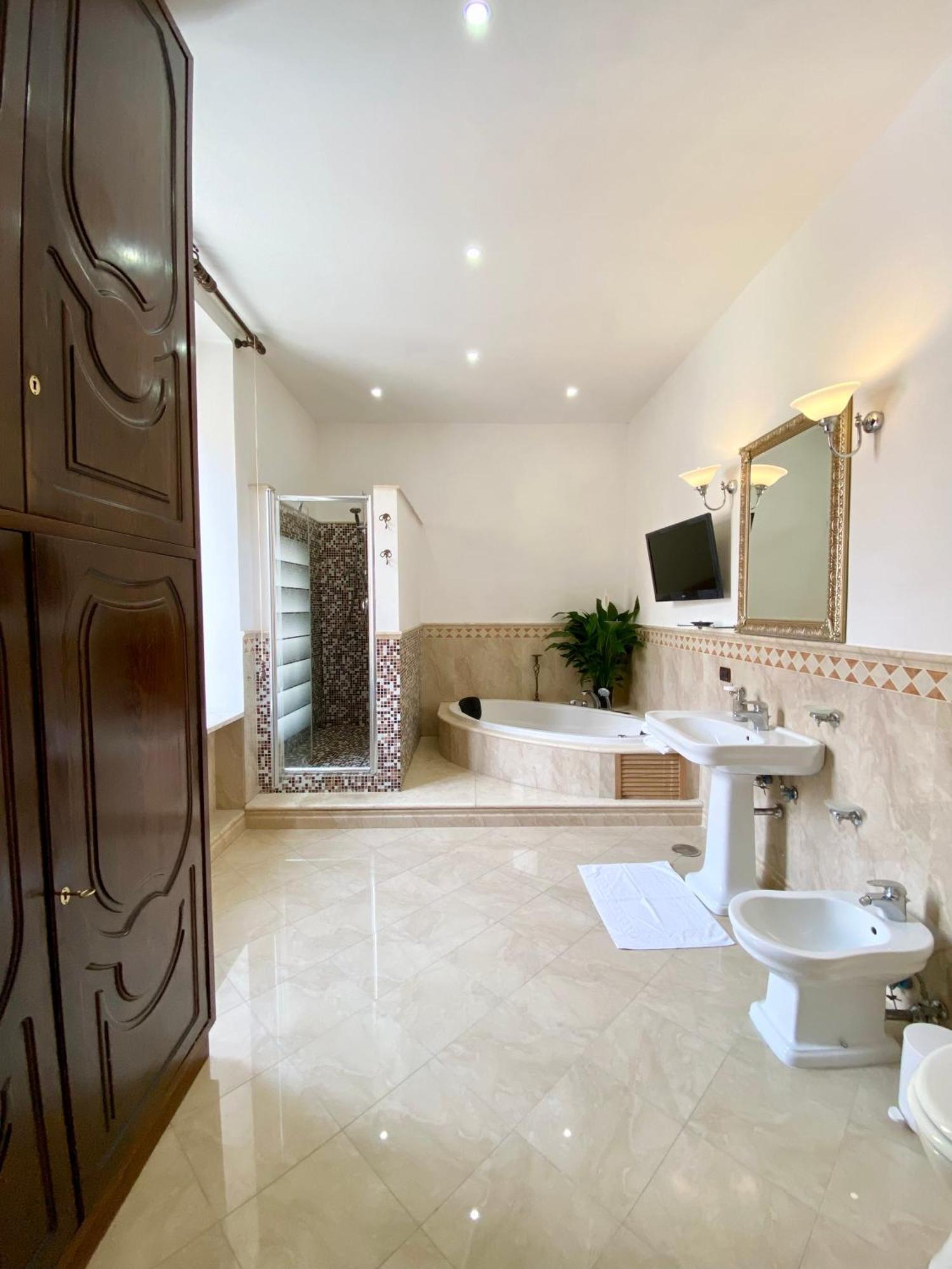 Appartamento Casa Intera Con Terrazzo Napoli