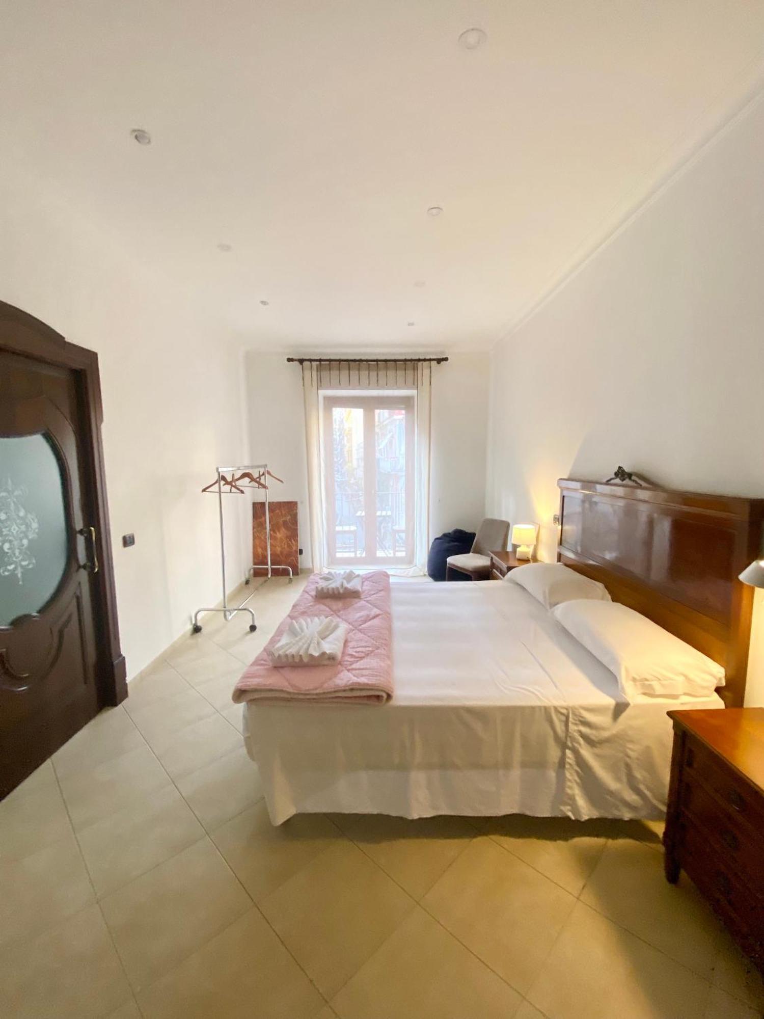 Casa Intera Con Terrazzo Napoli
