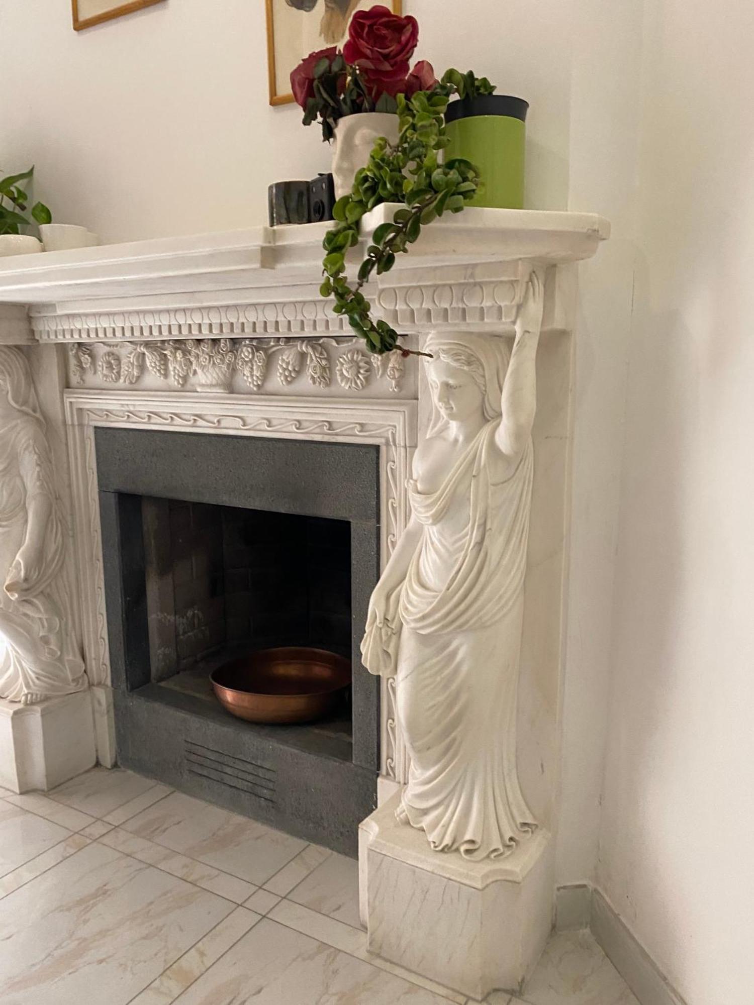 Casa Intera Con Terrazzo Napoli