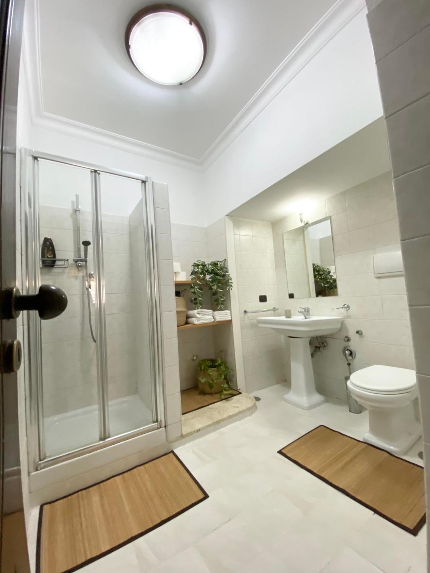 Casa Intera Con Terrazzo