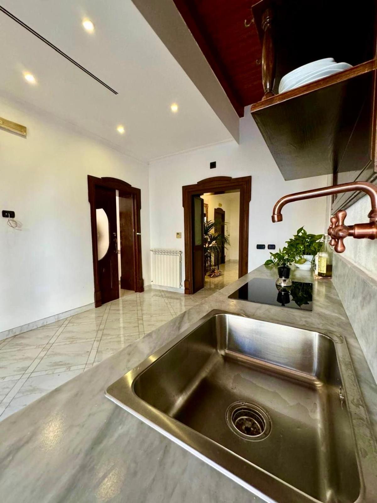 Appartamento Casa Intera Con Terrazzo