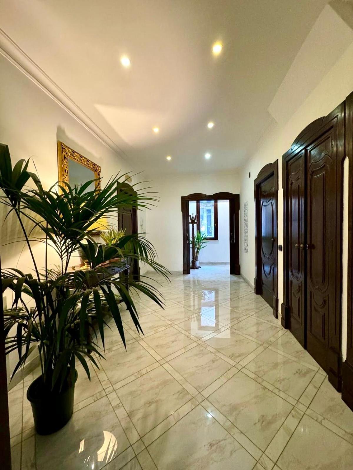 Appartamento Casa Intera Con Terrazzo