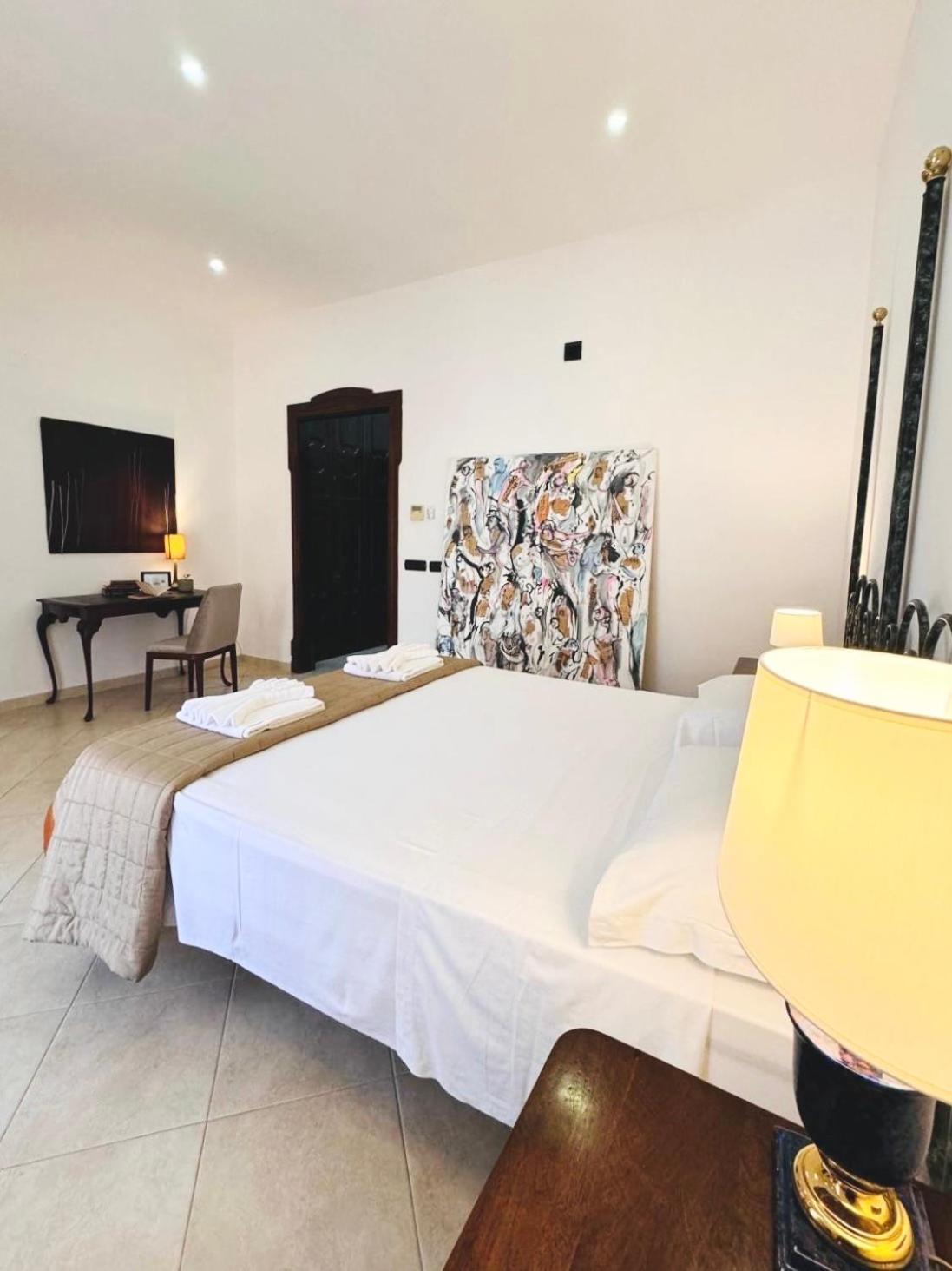 Casa Intera Con Terrazzo